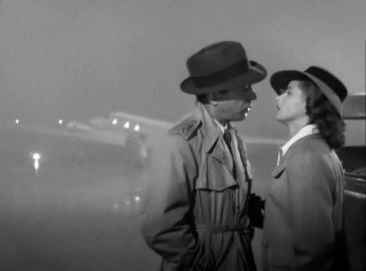Fotograma do filme Casablanca, com Humphrey Bogart, Ingrid Bergman e Paul Henreid
