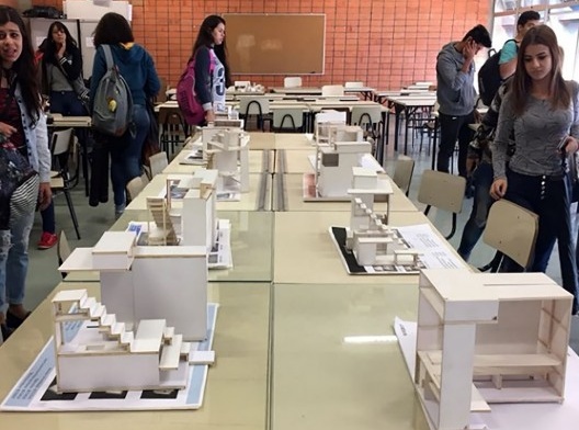 Imagem da segunda entrega de projeto, com modelos e desenhos detalhados em escala 1:10