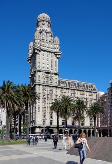 Palácio Salvo, Avenida 18 de Julio, nov. 2013