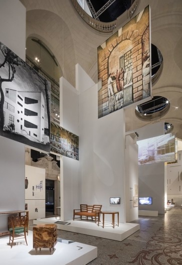 Exposição “Tutto Ponti, Gio Ponti Archi-Designer”, Museu de Artes Decorativas, Paris, out. 2018/ mai. 2019. Cenografia da ala principal Wilmotte Foundation Gallery