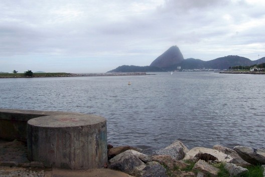 Conjunto do Pão de Açúcar, entrada da barra e Baía da Guanabara, foto tomada trecho inicial do Parque, 2005