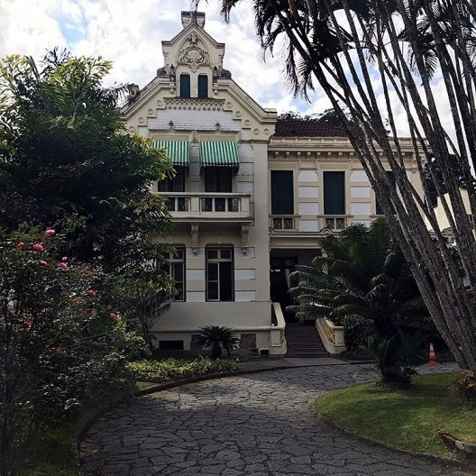 Casa de torreão na rua da Imperatriz, n. 264