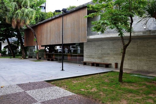 Palacete das Artes em Salvador. Volume posterior, 2013