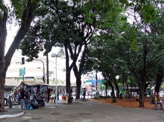 Núcleo de Arquitetura, Terminal de ônibus Lapa, São Paulo, 2003