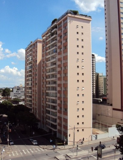 Edifício residencial no Setor Estrutural, Curitiba