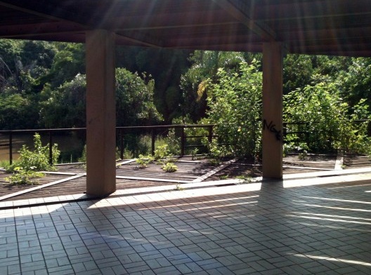 Vista do deck, na área antes dedicada a lanchonetes na frente do lago