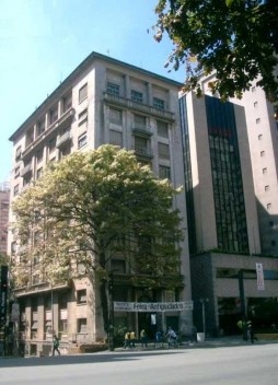 Nota da Associação Preserva São Paulo e da Samorcc sobre a descaracterização do Edifício Dumont-Adams