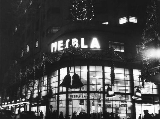 Loja Mesbla na Rua Vinte e Quatro de Maio, esquina com a Rua Dom José de Barros, em São Paulo