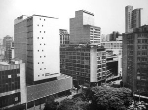 Oswaldo Bratke e a “cidade nova”: