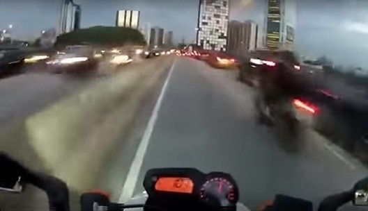 Voando baixo na Marginal Pinheiros