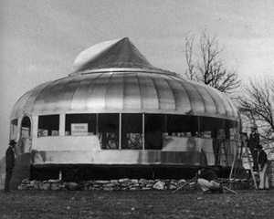 Fig. 1: Casa Dymaxion Wichita, Buckminster Fuller, 1946
