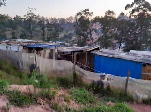 Durante a pandemia Covid-19, as moradas começam a construir uma nova paisagem no meio ao verde