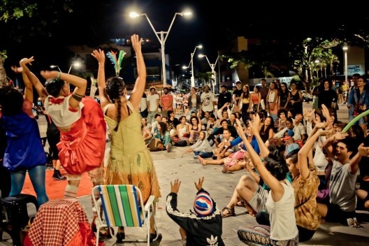 Arte de rua como micro resistência à espetacularização do espaço público no Rio Vermelho, Salvador BA
