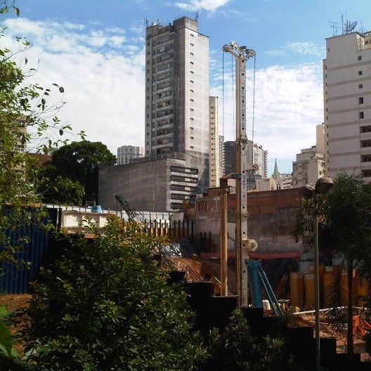 O mito das casas sem gente não resolverá o problema da gente sem casa