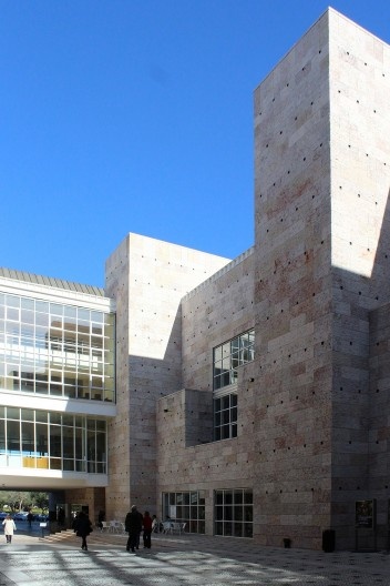 A espacialidade dos espaços abertos internos do Centro Cultural de Belém