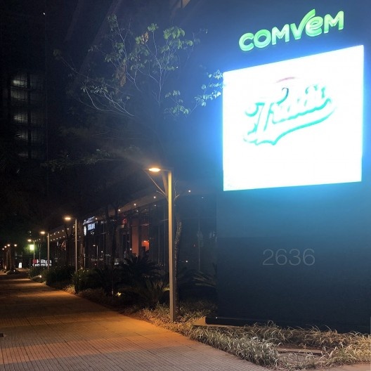 Luminoso de empresa, Avenida Rebouças, São Paulo