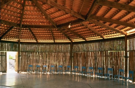 Igreja Espírito Santo do Cerrado, Uberlândia. Arquiteta Lina Bo Bardi