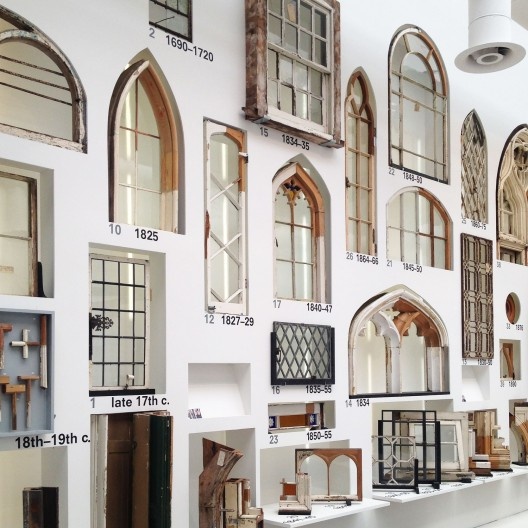 Elements of architecture, sala com janelas