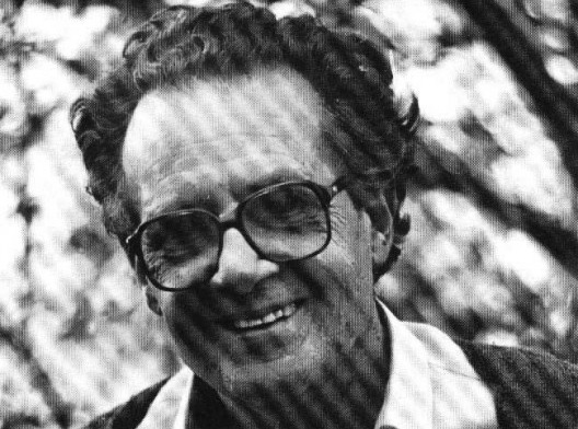 Claudio Caveri.(Figura sacada del libro: Gutiérrez, Ramón. Martín, Marcelo. Petrina, Alberto. “Otra Arquitectura Argentina. Un camino alternativo”. Colección SomoSur. Facultad de Arquitectura Universidad de los Andes-Colombia. Editorial ESCALA. Colombia 1