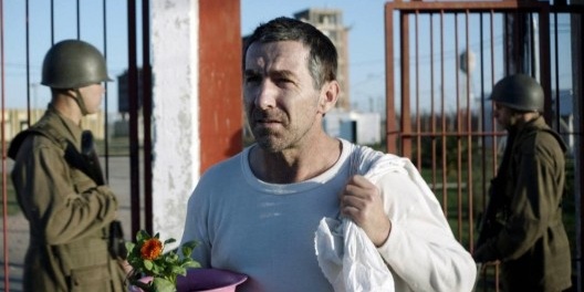 Cena do filme “Uma noite de 12 anos”, direção de Alvaro Brechner