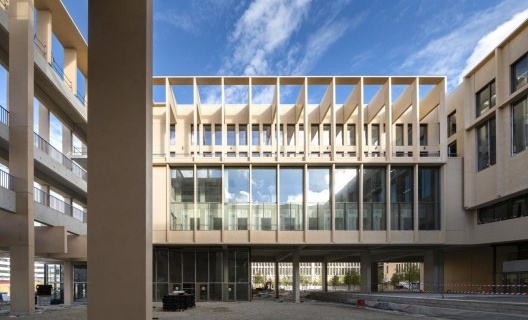 Institut Mines Télécom Paris, França, 2019. Grafton Architects