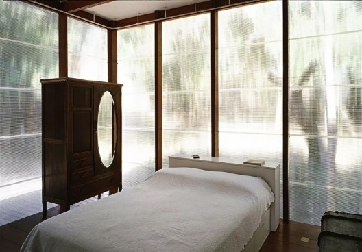 Residência P.A., Carapicuíba SP, 1997-1998. Escritório Andrade Morettin Arquitetos Associados