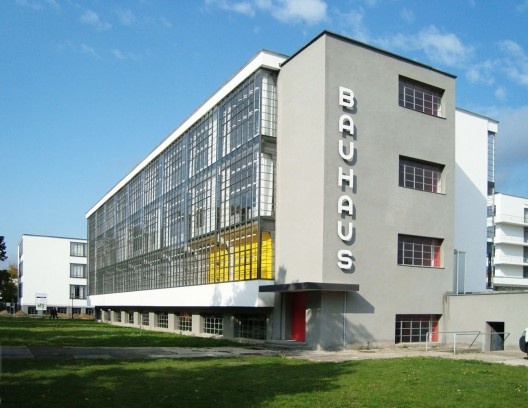 ... e sempre a Bauhaus