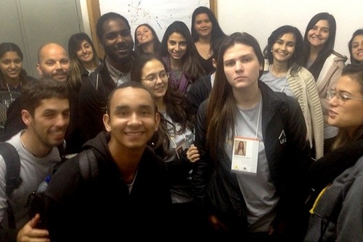 Grupo de trabalho no escritório do diretor em Matias Barbosa MG