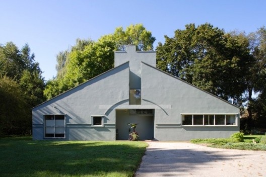 Residência Vanna Venturi, Philadelphia, Estados Unidos. Arquiteto Robert Venturi
