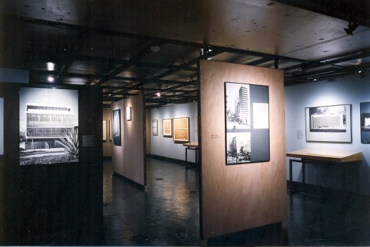 Exposição “Jorge Machado Moreira” no Centro de Arquitetura e Urbanismo do Rio de Janeiro. Curadoria de Jorge Czajkowski, março a maio de 1999