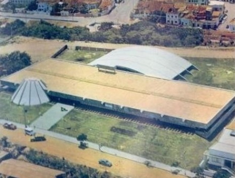 Centro educacional em Cuiabá, déc. 1960. Arq. Haron Cohen e Raymundo de Paschoal