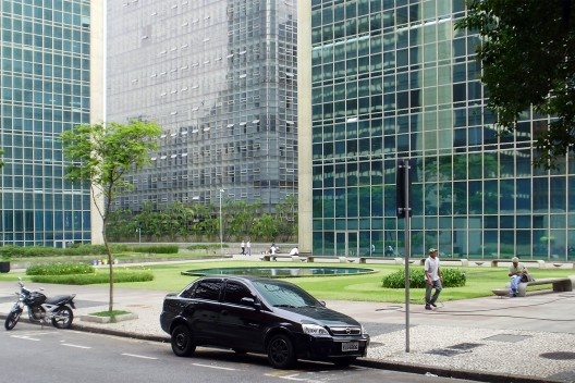 Cetenco Plaza, Alameda Ministro Rocha Azevedo, São Paulo. Arquitetos Rubens Carneiro Vianna e Ricardo Sievers