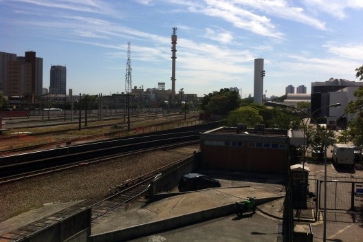 Vista da Barra Funda, com Memorial da América Latina no fundo, à direita, São Paulo