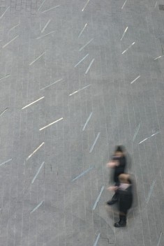 Remodelación e Iluminación de la Plaza del Torico y de los Aljibes bajo la misma, Teruel, España. b720 Arquitectos, 2006-2007