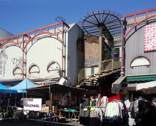 Bairro de Saint Ouen, rua comercial