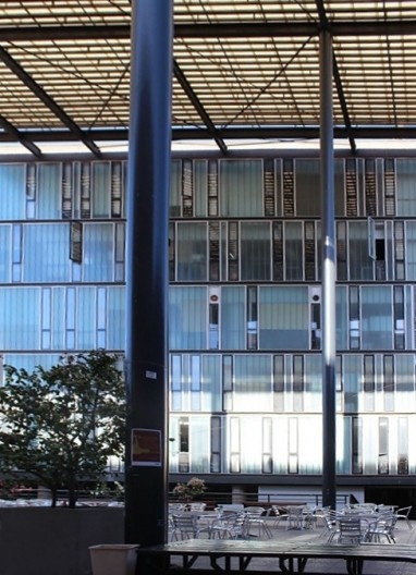 Faculdade de Saúde, área interna, Avenida Ejército 233, Santiago de Chile. Arquiteto Mathias Klotz