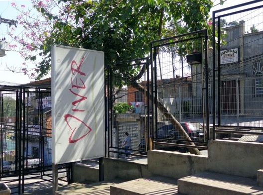 Escola Projeto Viver, entrada, São Paulo, Fernando Forte, Lourenço Gimenes e Rodrigo