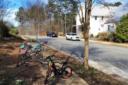 Bicicletas na rua, sem preocupação