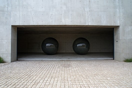 Seen/Unseen Known/Unknown, 1978. Walter de Maria