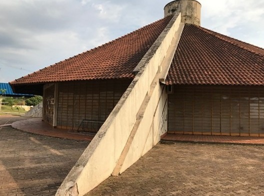 Secretaria Municipal de Esporte e Lazer, estilo vernacular, avenida Deputado Heitor Alencar Furtado, Jardim Novo Canadá, Paranavaí
