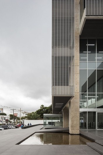 Torre Ambassador, Santa Cruz de la Sierra, 2017. Arquitetos Jorge Gambini e Hans Kenning / Enciam Arquitectura, Hans Kenning arquitectos