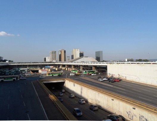 O Teatro Nacional e a plataforma da Rodoviaria