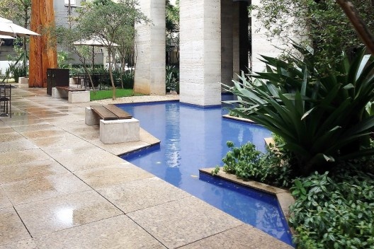 Brascan Century Plaza, térreo