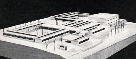 Centro Educacional de Perus – Escola Estadual Brigadeiro Gavião Peixoto, maquete do conjunto, São Paulo, 1969, arquitetos Adilson Macedo e Danilo Bassani