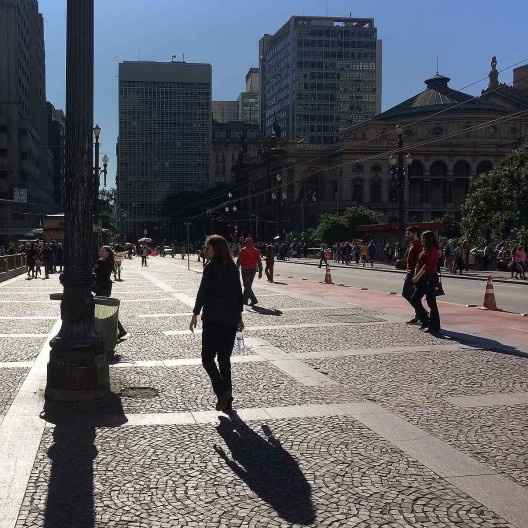 Calçada do Viaduto do Chá, São Paulo
