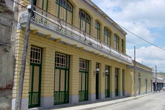 14. Escuela Taller ”Ugo Luisi”, terminada, año 2005