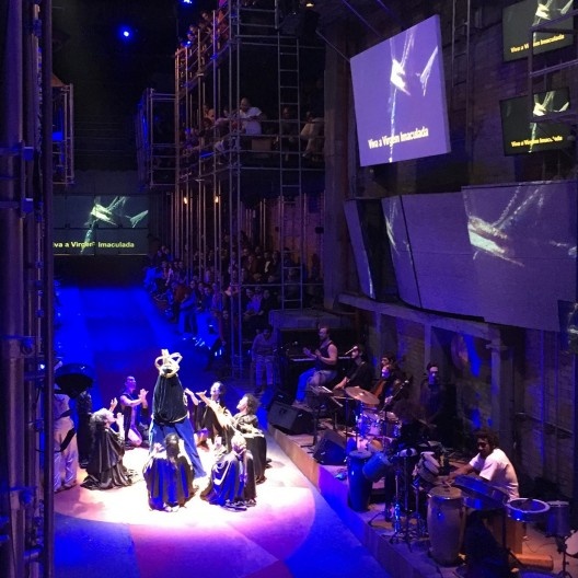 “Roda Viva”, peça de Chico Buarque, encenado pelo grupo Teatro Oficina Uzyna Uzona