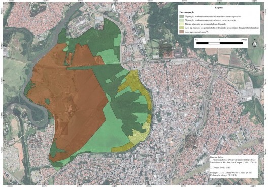 Urbanização do Banhado, praça-feira implantada entre a comunidade e o centro do município, São José dos Campos SP, 2019. Coordenadores Jeferson Tavares e Marcel Fantin / PExURB IAU USP