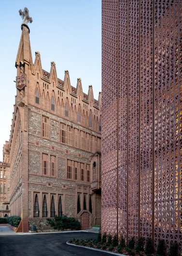 Escada de evacuação na área protegida Teresianas Ganduxer, Barcelona, Espanha, 2022. Arquitetos Felipe Pich-Aguilera, Teresa Batlle e Ute Müncheberg / Picharchitects / Pich-Aguilera