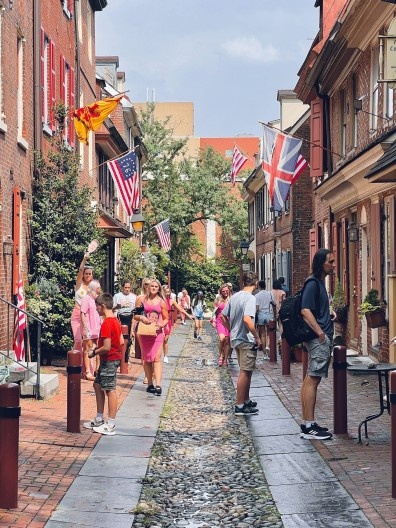 Elfreth’s Alley